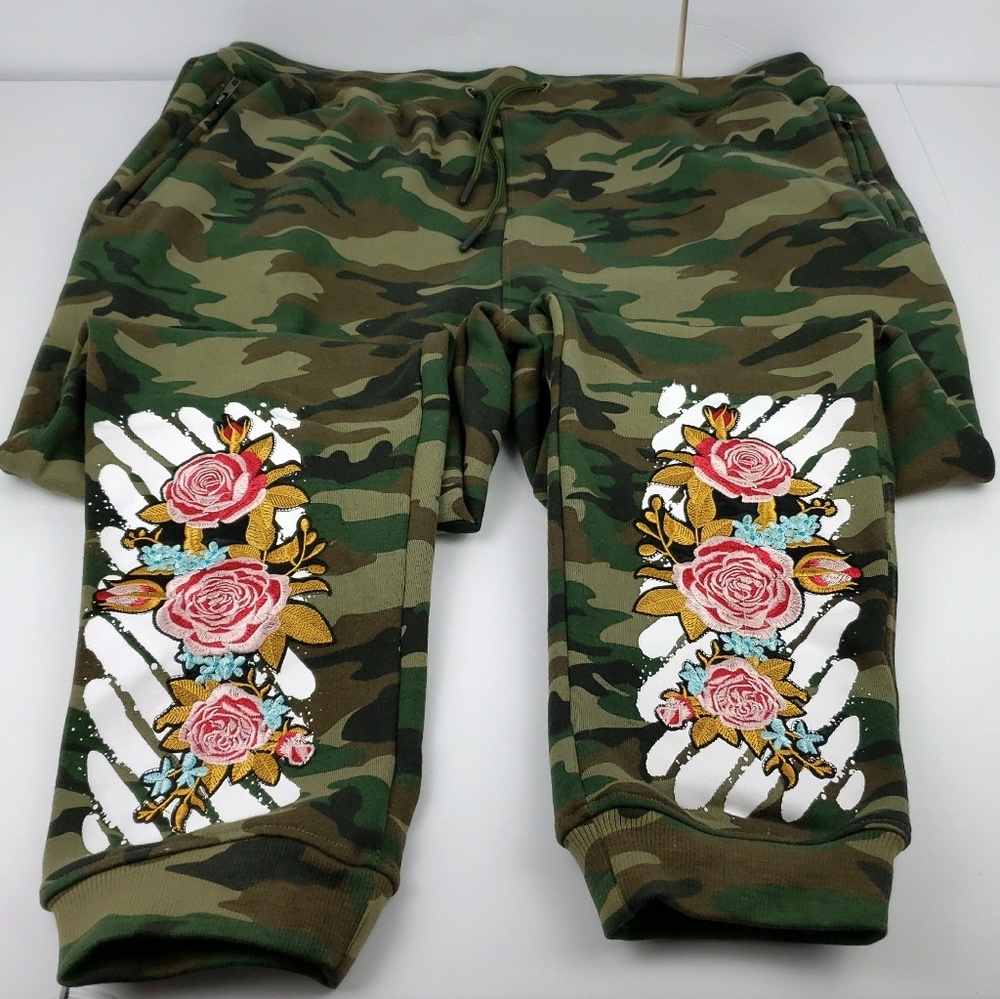 KRISP camo w/ Rose's decal size XL sweatpants